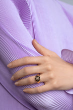 Load image into Gallery viewer, Valkiers Portofino Gold Ring