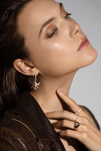 Load image into Gallery viewer, Single Antwerp Star Gold Earring