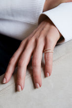 Load image into Gallery viewer, Valkiers Caraiva Wave Ring