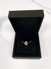 Load image into Gallery viewer, Athens Leaf necklace