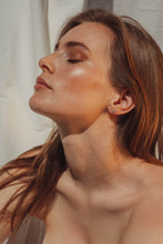 Load image into Gallery viewer, Salvador Wave Earring