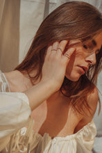 Load image into Gallery viewer, Valkiers Caraiva Wave Ring