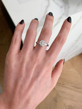 Load image into Gallery viewer, ROSIE flower ring