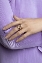 Load image into Gallery viewer, Valkiers Capri Gold Ring