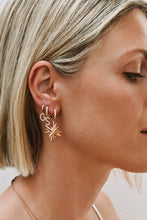 Load image into Gallery viewer, Valkiers Diamond Letter Earring