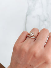 Load image into Gallery viewer, Full Bloom Morganite yellow gold ring