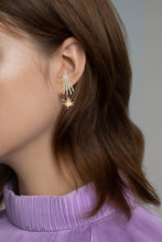 Load image into Gallery viewer, Valkiers Geneva Gold Ear cuff